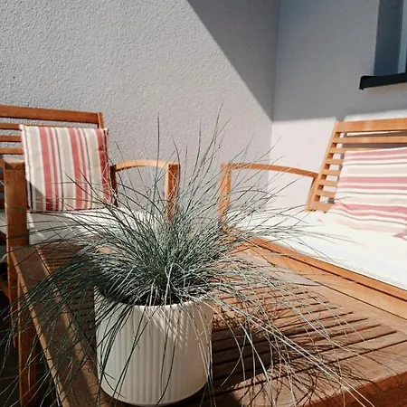 Apartament Na Zielonej Z Tarasem Apartment Pila